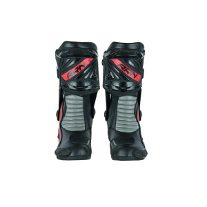 100% Real Leather Used To Make the motorbike boots Durable and Capable.